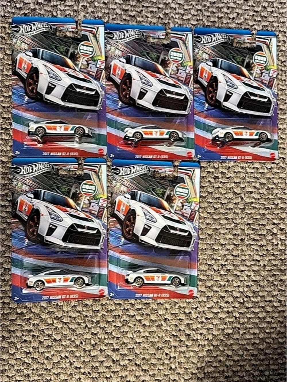 Hot Wheels 2017 Nissan GT-R (R35) 7-Eleven Exclusive Edition 7-Eleven Edition